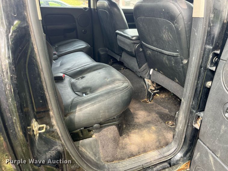 image for item DP0512 2004 Dodge Ram 1500  Quad Cab flatbed pickup truck