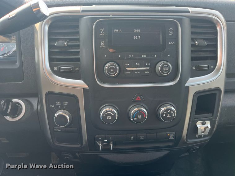 image for item DP0516 2013 Dodge Ram 2500HD  pickup truck