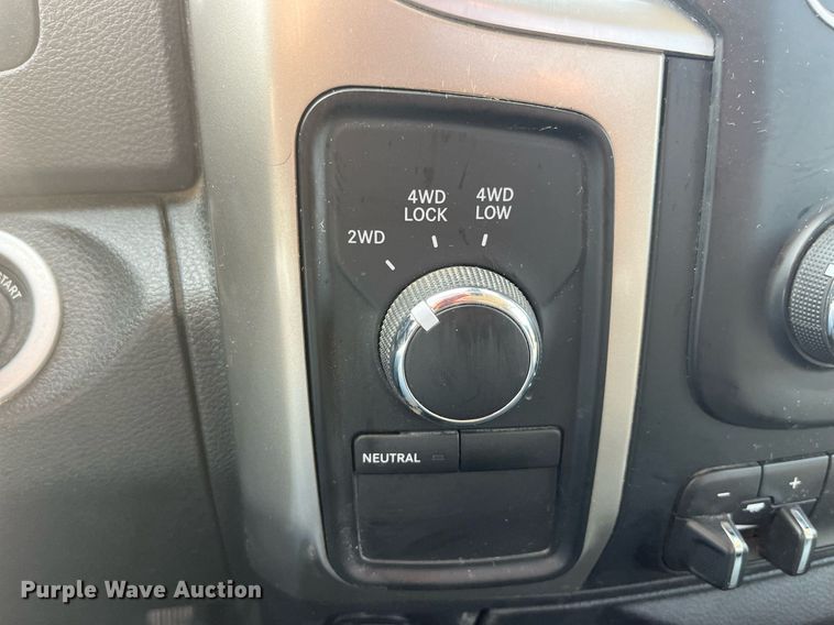 image for item DP0516 2013 Dodge Ram 2500HD  pickup truck