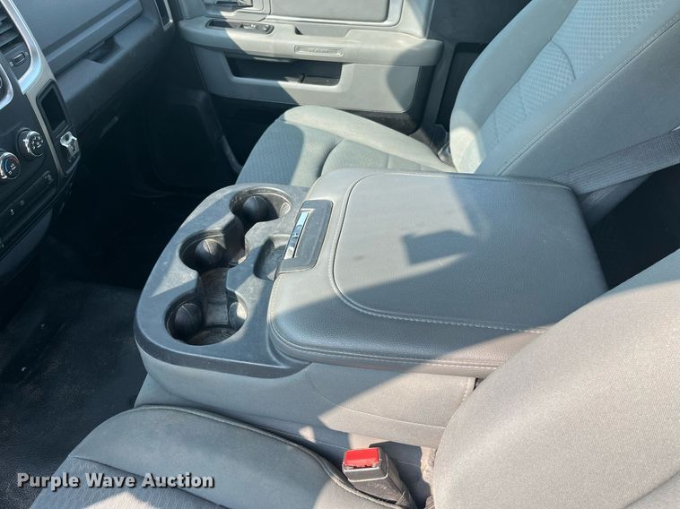 image for item DP0516 2013 Dodge Ram 2500HD  pickup truck