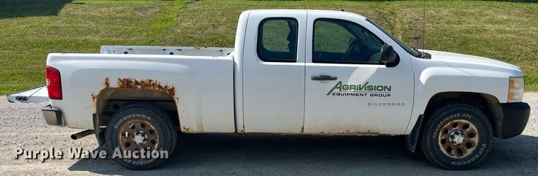 image for item DP0521 2009 Chevrolet Silverado 1500  Ext. Cab pickup truck