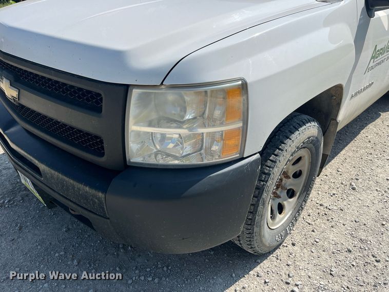 image for item DP0521 2009 Chevrolet Silverado 1500  Ext. Cab pickup truck