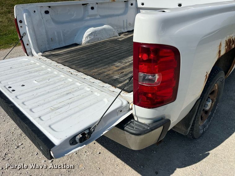 image for item DP0521 2009 Chevrolet Silverado 1500  Ext. Cab pickup truck