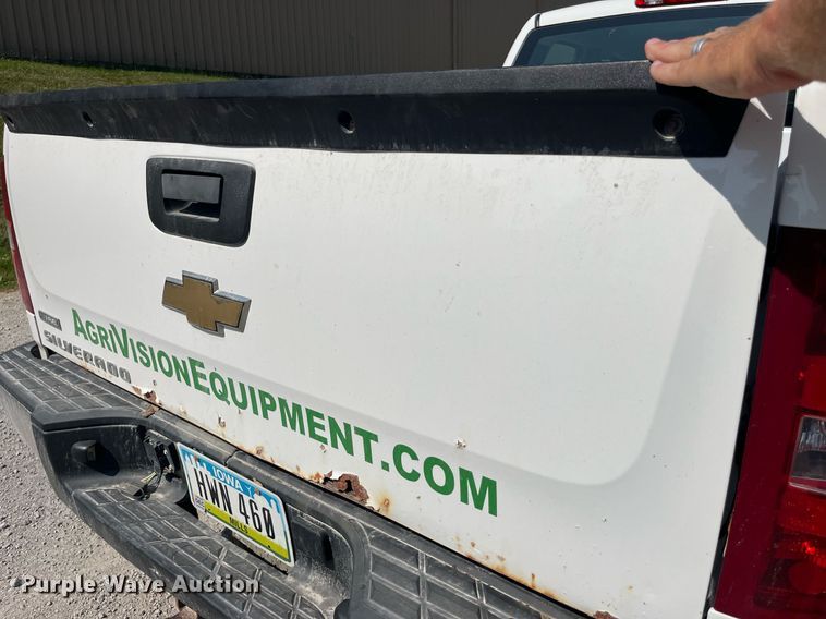 image for item DP0521 2009 Chevrolet Silverado 1500  Ext. Cab pickup truck