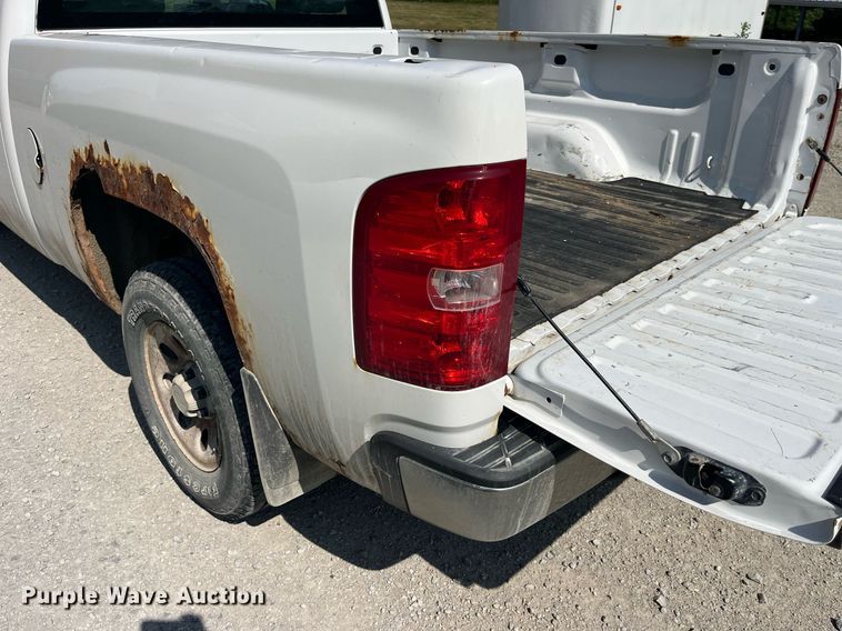 image for item DP0521 2009 Chevrolet Silverado 1500  Ext. Cab pickup truck