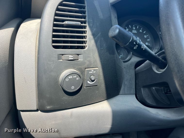 image for item DP0521 2009 Chevrolet Silverado 1500  Ext. Cab pickup truck