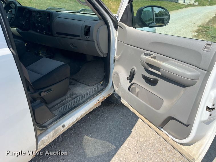 image for item DP0521 2009 Chevrolet Silverado 1500  Ext. Cab pickup truck