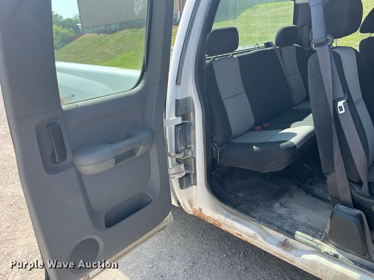 image for item DP0521 2009 Chevrolet Silverado 1500  Ext. Cab pickup truck