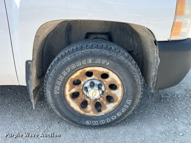 image for item DP0521 2009 Chevrolet Silverado 1500  Ext. Cab pickup truck