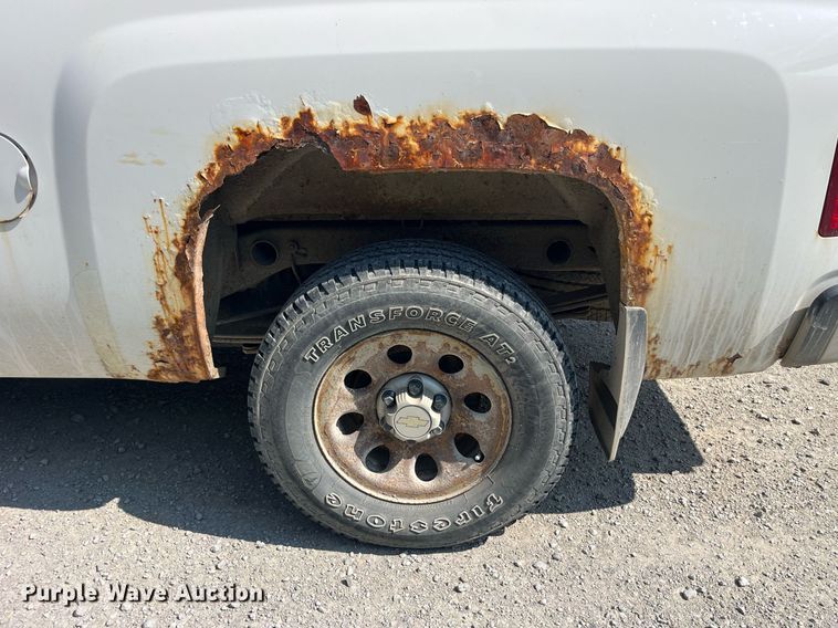 image for item DP0521 2009 Chevrolet Silverado 1500  Ext. Cab pickup truck