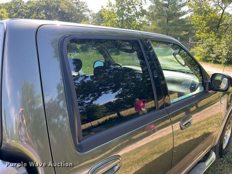 image for item DP0522 2003 Ford F150 King Ranch  SuperCrew pickup truck