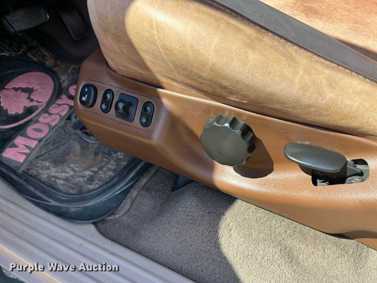 image for item DP0522 2003 Ford F150 King Ranch  SuperCrew pickup truck