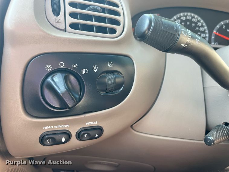 image for item DP0522 2003 Ford F150 King Ranch  SuperCrew pickup truck