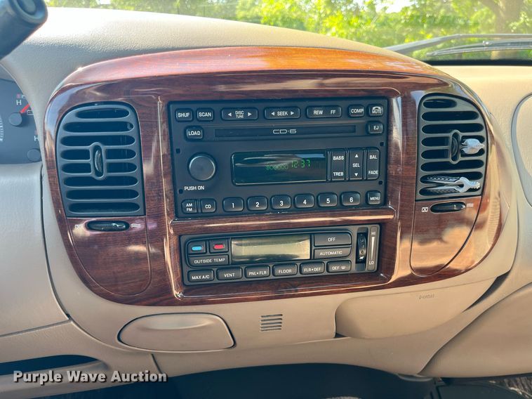 image for item DP0522 2003 Ford F150 King Ranch  SuperCrew pickup truck