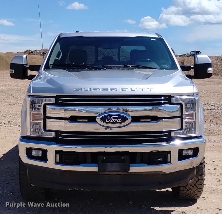 image for item DP3271 2018 Ford F250  Crew Cab pickup truck