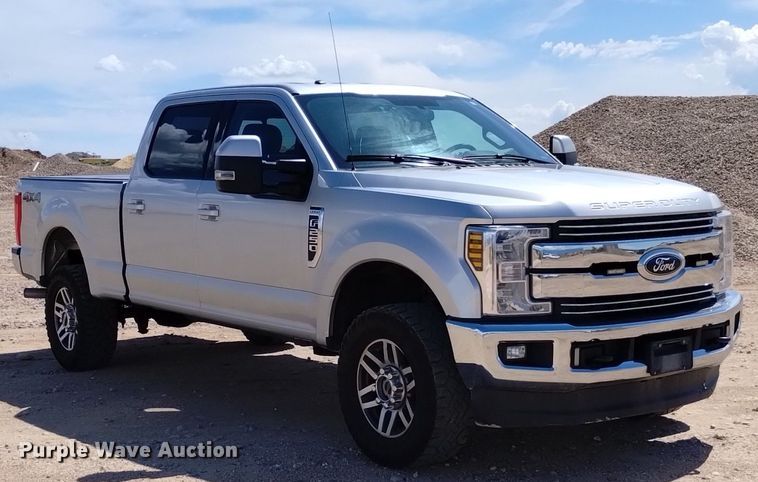 image for item DP3271 2018 Ford F250  Crew Cab pickup truck