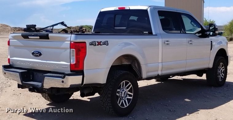 image for item DP3271 2018 Ford F250  Crew Cab pickup truck