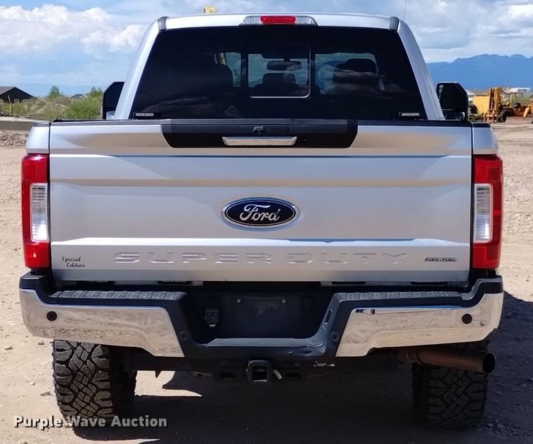 image for item DP3271 2018 Ford F250  Crew Cab pickup truck