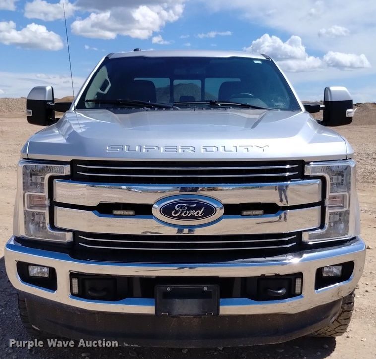 image for item DP3271 2018 Ford F250  Crew Cab pickup truck