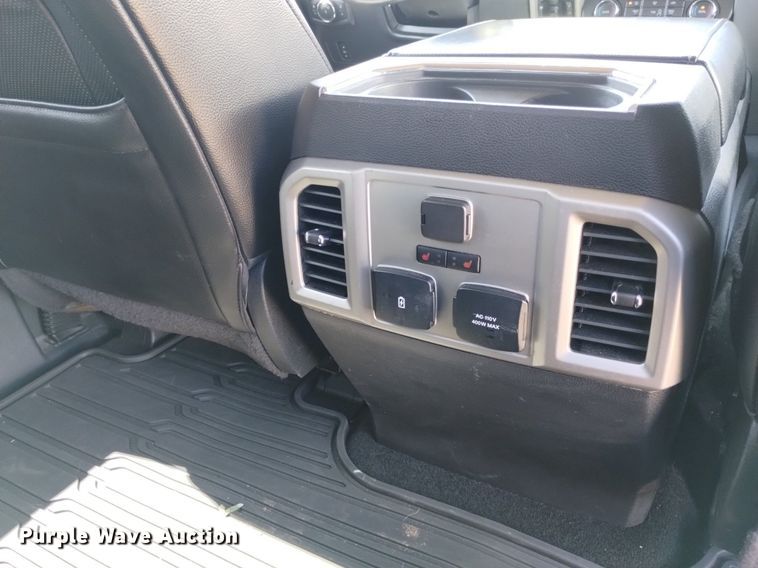 image for item DP3271 2018 Ford F250  Crew Cab pickup truck