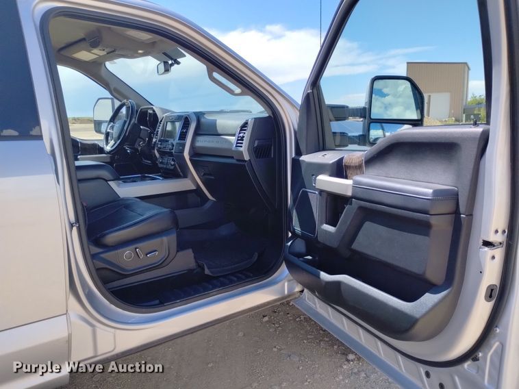 image for item DP3271 2018 Ford F250  Crew Cab pickup truck