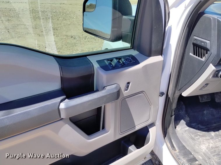 image for item DP3282 2019 Ford F150  SuperCrew pickup truck