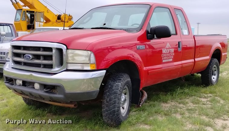 image for item DP3286 2003 Ford F250 Super Duty  SuperCab pickup truck