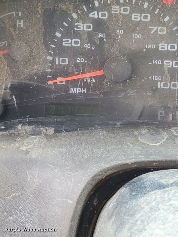 image for item DP3286 2003 Ford F250 Super Duty  SuperCab pickup truck