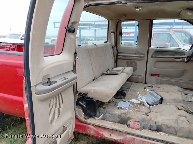 image for item DP3286 2003 Ford F250 Super Duty  SuperCab pickup truck