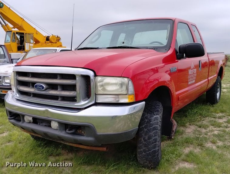 image for item DP3286 2003 Ford F250 Super Duty  SuperCab pickup truck