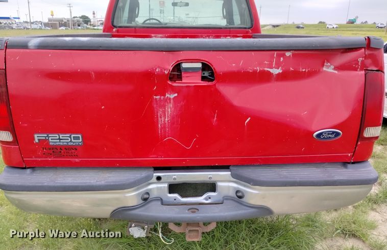 image for item DP3286 2003 Ford F250 Super Duty  SuperCab pickup truck