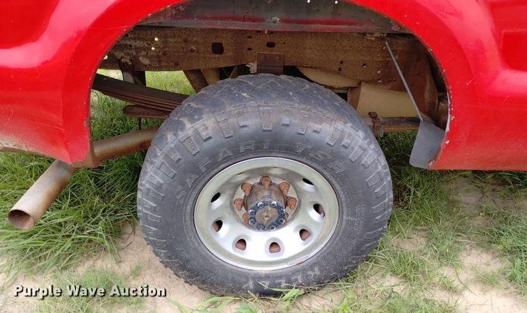 image for item DP3286 2003 Ford F250 Super Duty  SuperCab pickup truck