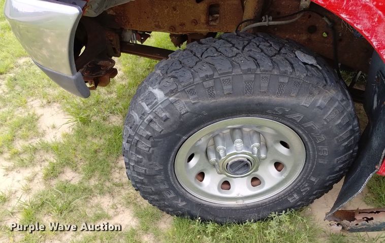 image for item DP3286 2003 Ford F250 Super Duty  SuperCab pickup truck