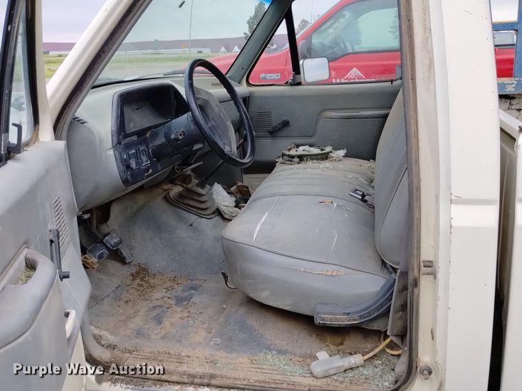 image for item DP3287 1987 Ford F350  pickup truck