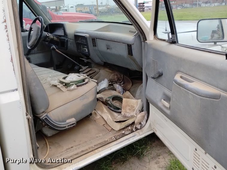 image for item DP3287 1987 Ford F350  pickup truck