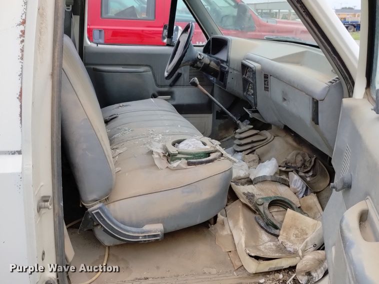 image for item DP3287 1987 Ford F350  pickup truck