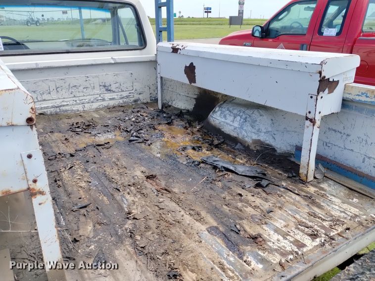 image for item DP3287 1987 Ford F350  pickup truck