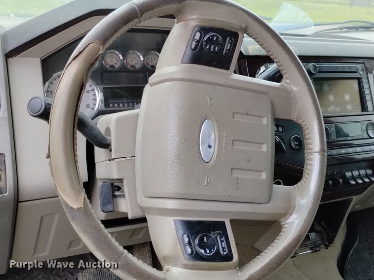 image for item DP3289 2008 Ford  F350 Super Duty  Crew Cab pickup truck