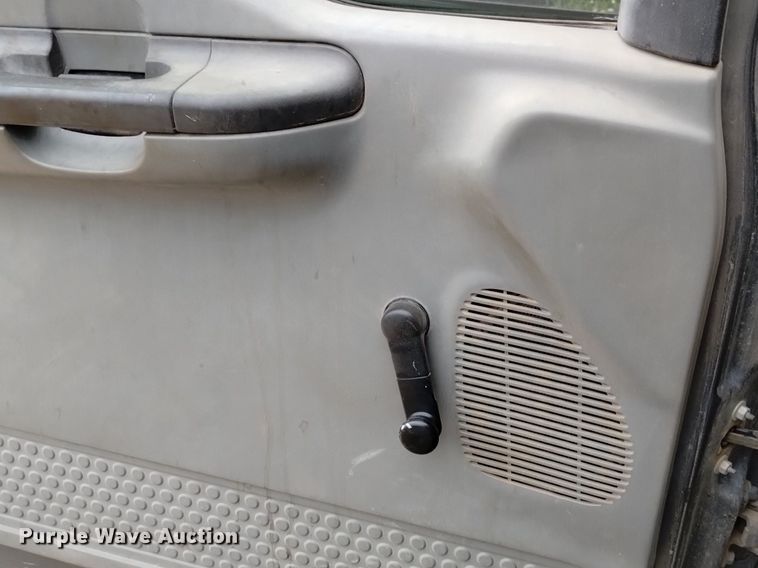 image for item DP3291 2003 Ford F350 Super Duty  pickup truck