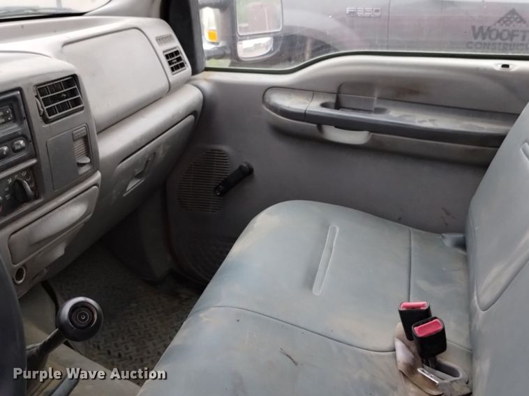 image for item DP3292 2000 Ford F450 Super Duty  Crew Cab utility / service truck