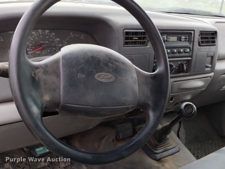 image for item DP3292 2000 Ford F450 Super Duty  Crew Cab utility / service truck