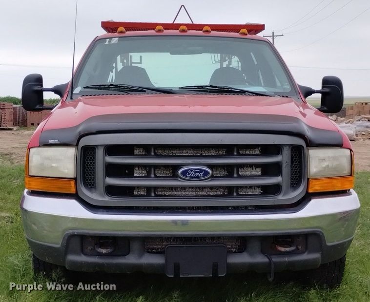 image for item DP3293 2000 Ford  F350 Super Duty XL  Crew Cab utility bed pickup truck