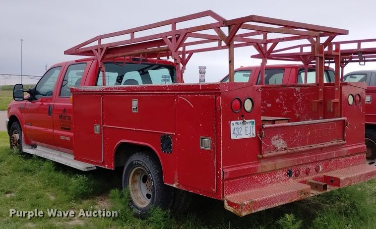 image for item DP3293 2000 Ford  F350 Super Duty XL  Crew Cab utility bed pickup truck