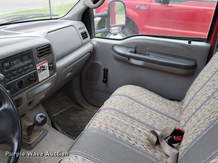 image for item DP3293 2000 Ford  F350 Super Duty XL  Crew Cab utility bed pickup truck