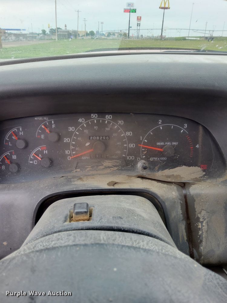 image for item DP3293 2000 Ford  F350 Super Duty XL  Crew Cab utility bed pickup truck