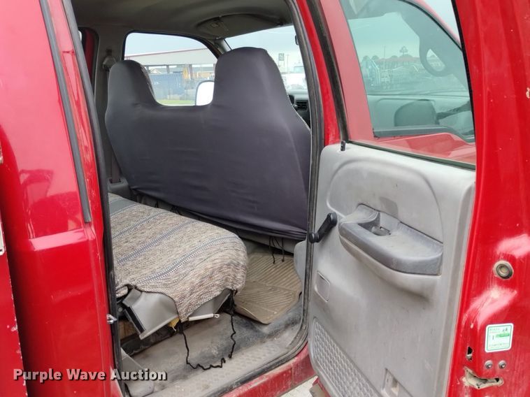 image for item DP3293 2000 Ford  F350 Super Duty XL  Crew Cab utility bed pickup truck