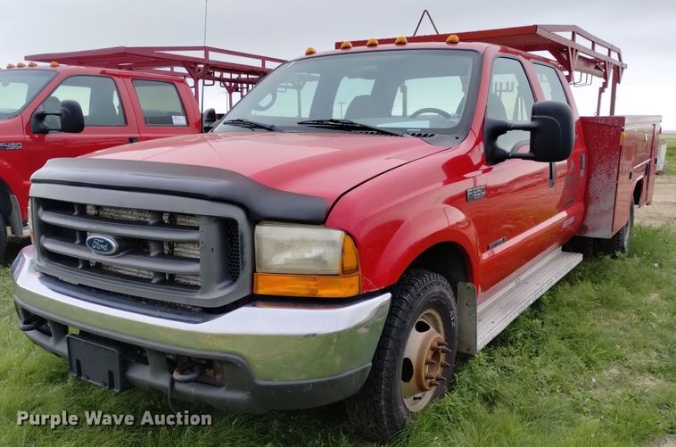 image for item DP3293 2000 Ford  F350 Super Duty XL  Crew Cab utility bed pickup truck