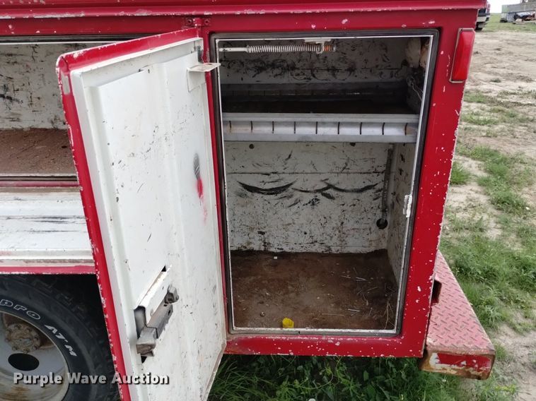 image for item DP3293 2000 Ford  F350 Super Duty XL  Crew Cab utility bed pickup truck