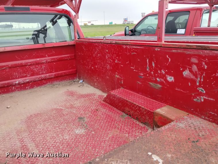image for item DP3293 2000 Ford  F350 Super Duty XL  Crew Cab utility bed pickup truck