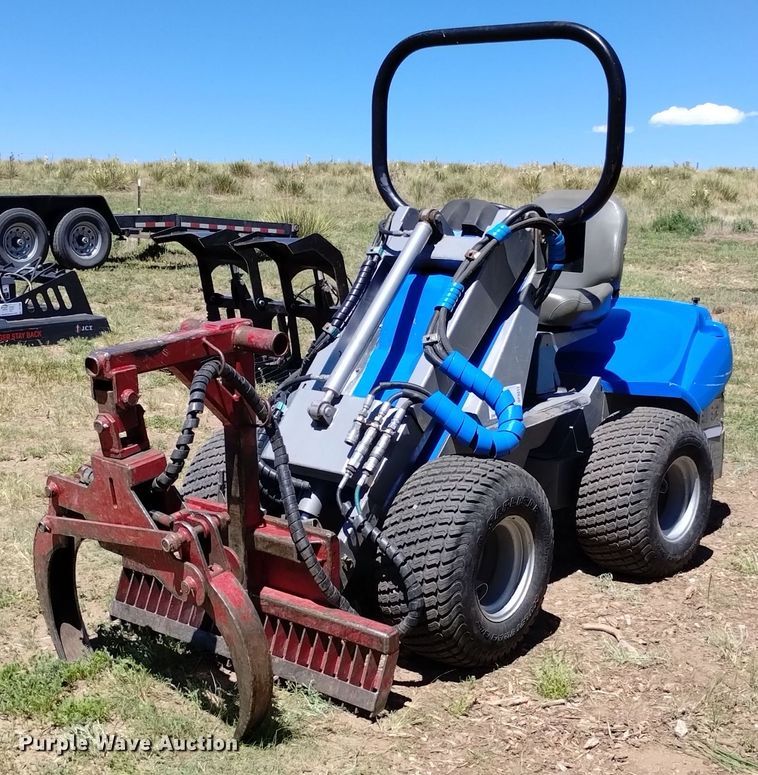 image for item DP3311 CSF SL30  compact utility loader